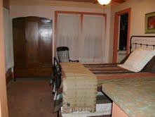 Bedroom in the Treetop Room